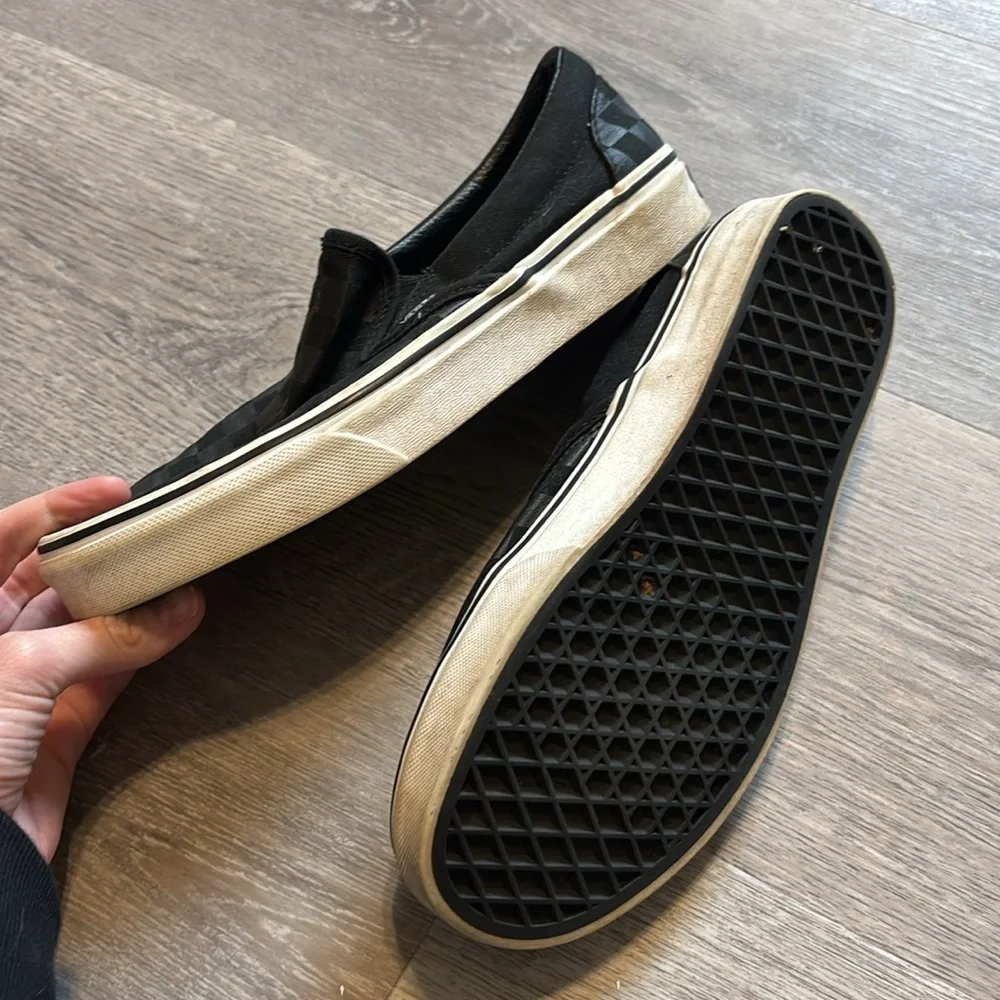 Vans - Picture 4 of 5